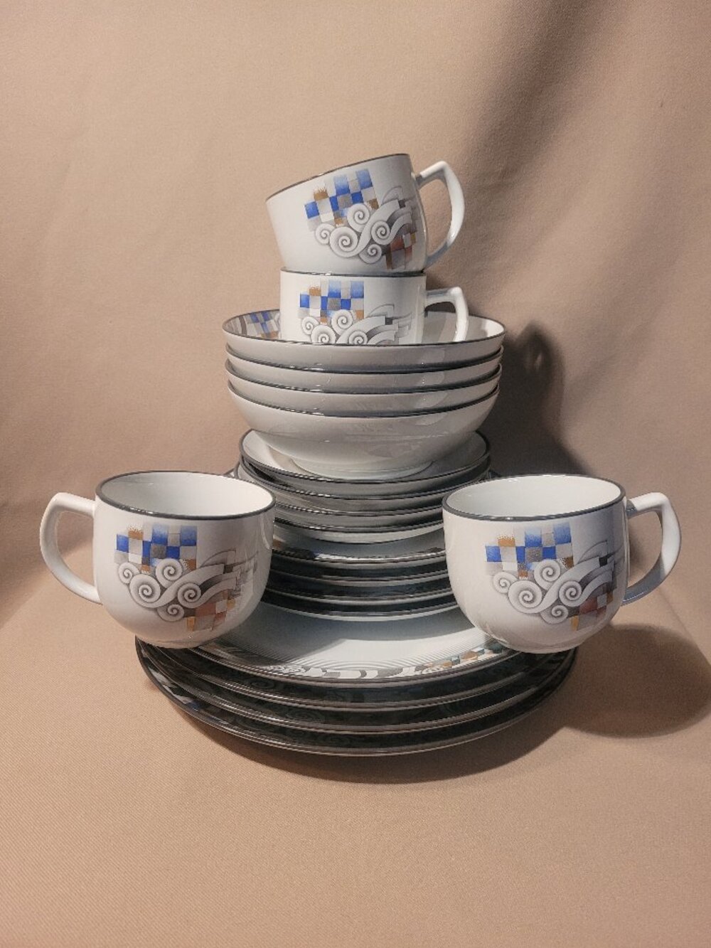 Noritake Aspiration 8447 (Lot of 4) Place Settings (20 pieces total) New